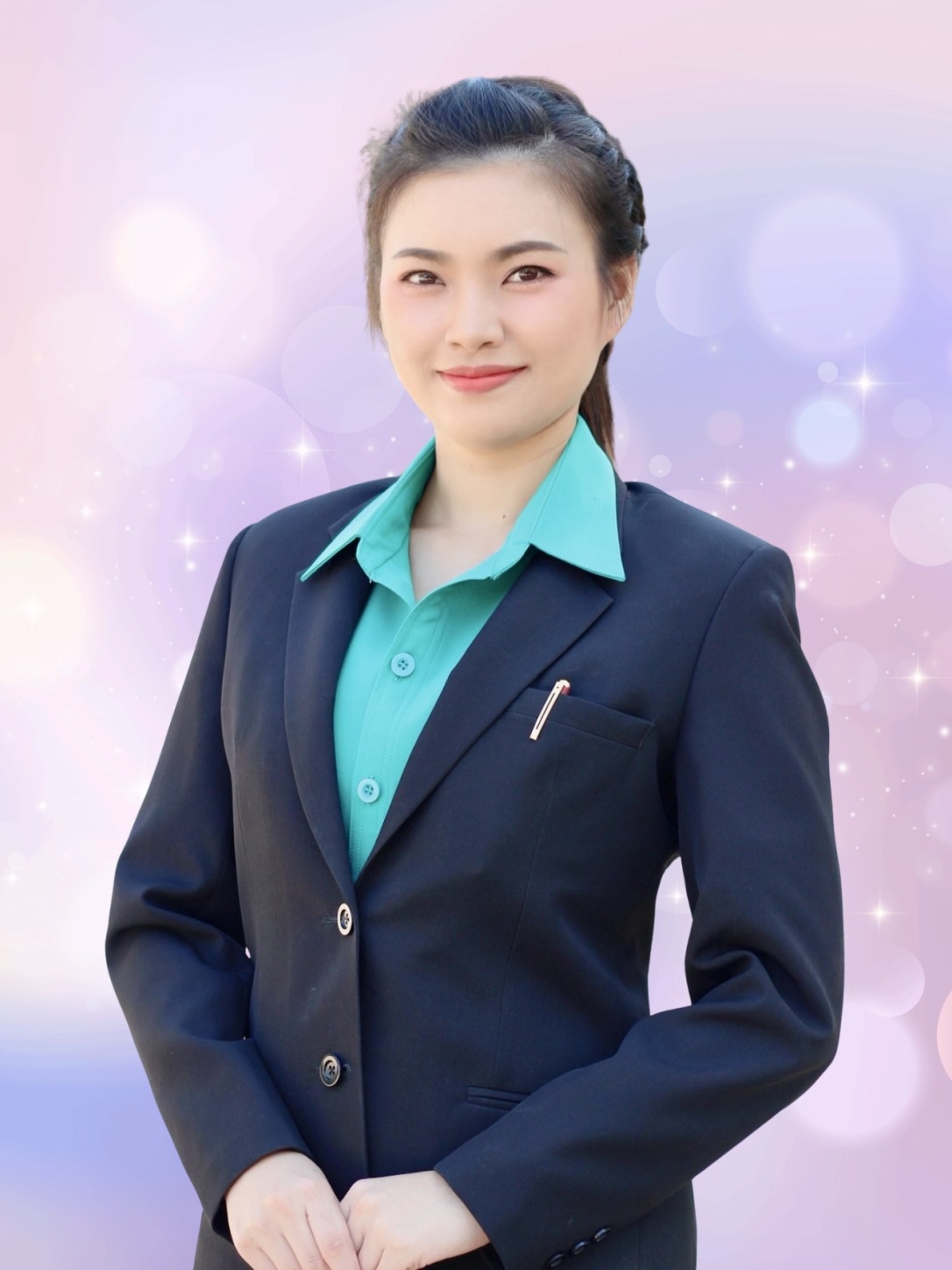 3 นางสาวกมลรัตน์ สุเทพ